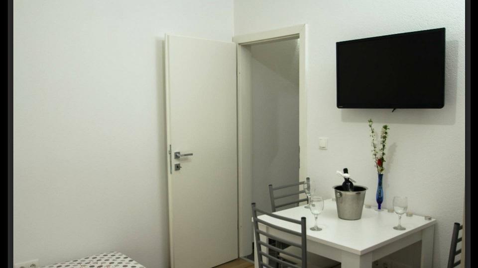 Apartments Zaja Seget Vranjica Quarto foto